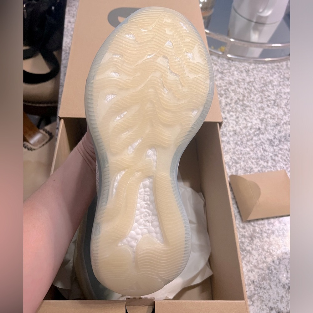 Adidas Yeezy Boost 380 - Alien Blue - Picture 12 of 13